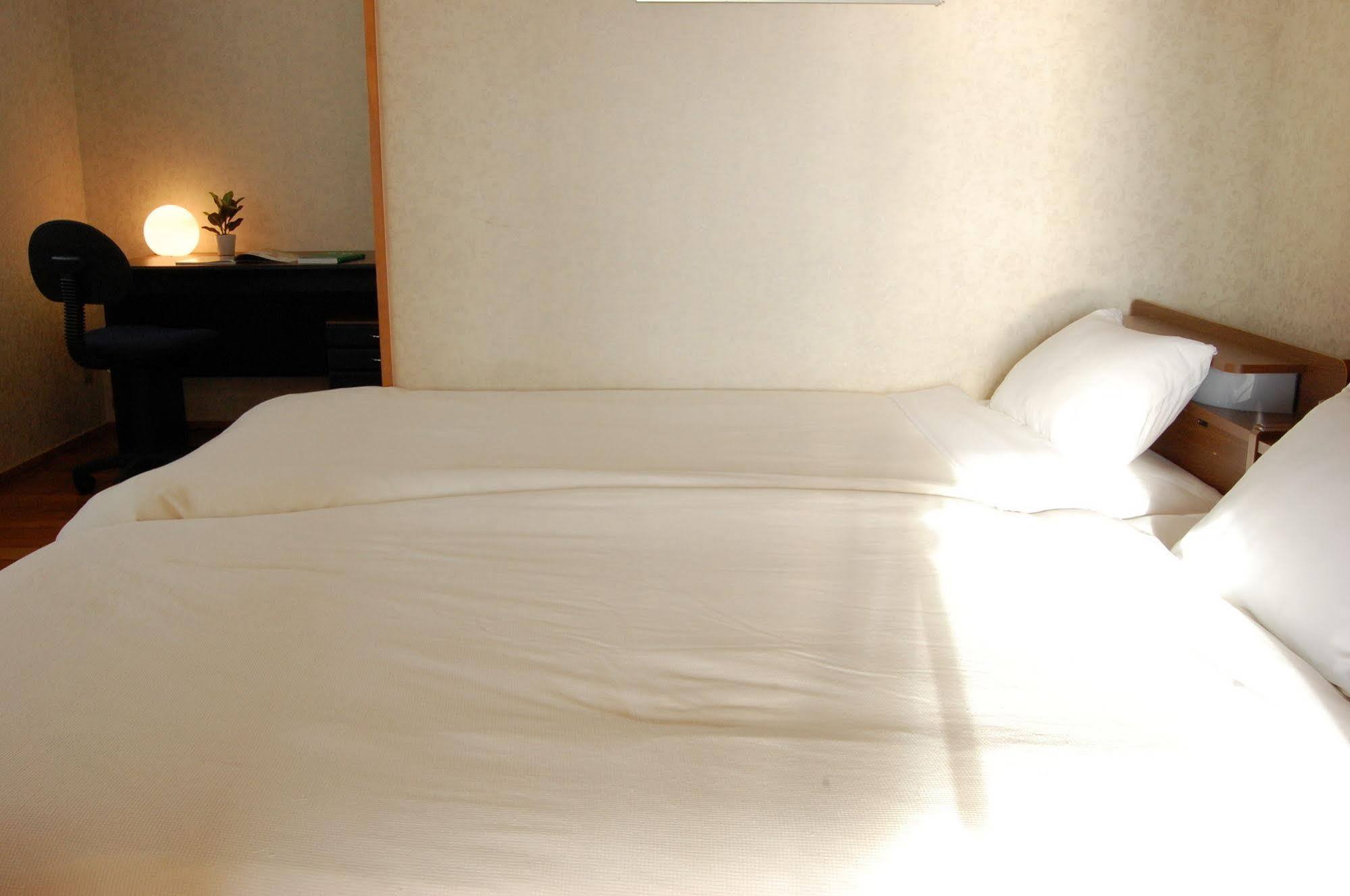 Yukurinaresort Okinawa Ocean Terrace Motobu Zewnętrze zdjęcie